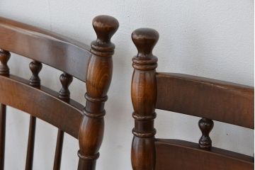 中古　飛騨産業キツツキマークスティックバックチェア2脚セット?(ダイニングチェア、椅子、イス)