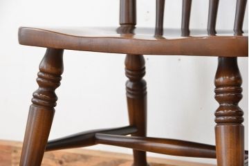 中古　飛騨産業キツツキマークスティックバックチェア2脚セット?(ダイニングチェア、椅子、イス)