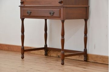 ヴィンテージ家具　北欧ビンテージ　小振りでかわいいライティングビューロー(ライティングデスク)