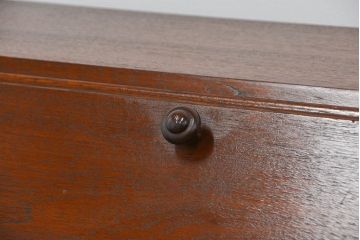 ヴィンテージ家具　北欧ビンテージ　小振りでかわいいライティングビューロー(ライティングデスク)