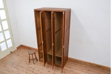 レトロ家具　昭和レトロ　1960年代シンプルなアンティーク三連ロッカー?