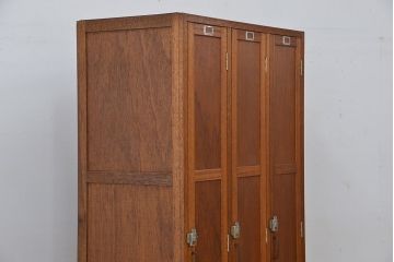 レトロ家具　昭和レトロ　1960年代シンプルなアンティーク三連ロッカー?