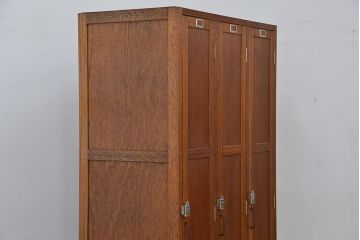 レトロ家具　昭和レトロ　1960年代シンプルなアンティーク三連ロッカー(3)
