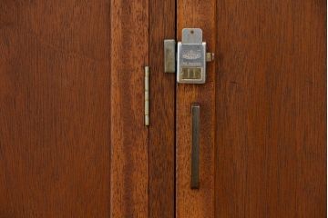 レトロ家具　昭和レトロ　1960年代シンプルなアンティーク三連ロッカー(3)