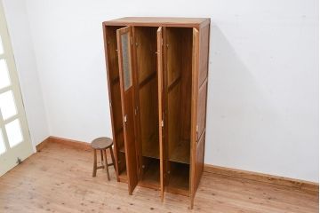 レトロ家具　昭和レトロ　1960年代シンプルなアンティーク三連ロッカー?