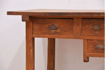 アンティーク家具　アンティーク　使い込まれた変わり型デスク(作業台、ブロカント、テーブル、机、在宅ワーク、在宅用)