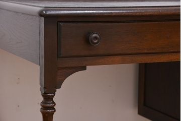 ビンテージ家具　1960年代　上品な片袖机(テーブル)