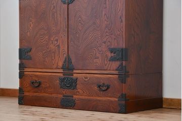 中古　伝統工芸　岩谷堂箪笥ワードローブ　定価約60万円(洋服タンス)