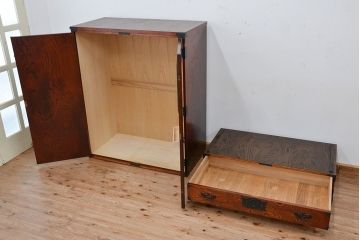 中古　伝統工芸　岩谷堂箪笥ワードローブ　定価約60万円(洋服タンス)