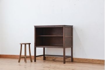 アンティーク家具　アンティーク　古い木の脚付き食器棚(収納棚)