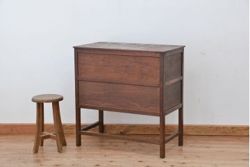 アンティーク家具　アンティーク　古い木の脚付き食器棚(収納棚)