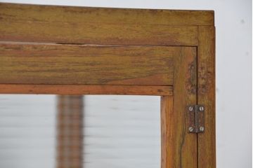 レトロ家具　昭和レトロ　古いナラ材の脚付き縦型ガラスケース(ショーケース)