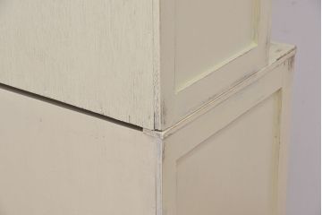 アンティーク家具　☆アンティーク　ペンキの剥げたモールガラス食器棚(収納棚)