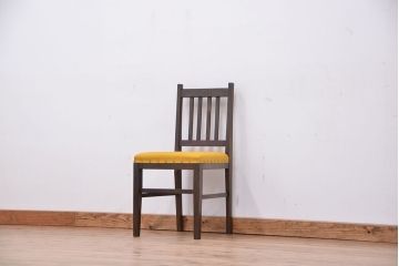 レトロ家具　昭和レトロ　古いナラ材の椅子(イス、チェア)