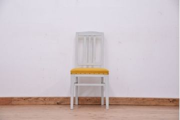 アンティーク家具　アンティーク　ペンキの剥げたシンプルな椅子(イス、チェア)