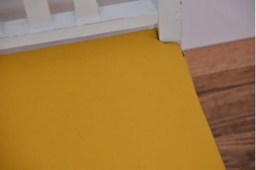 アンティーク家具　アンティーク　ペンキの剥げたシンプルな椅子(イス、チェア)