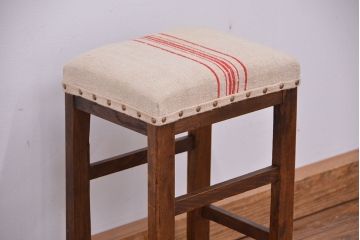 アンティーク家具　アンティーク　ハンガリー製のグレインサックで張り替えたシンプルなスツール(椅子、チェア)　