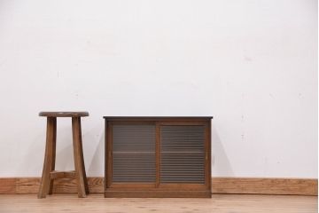 レトロ家具　昭和レトロ　小さなモールガラス収納棚