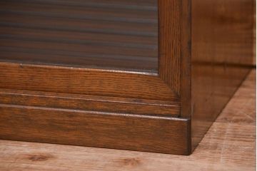 レトロ家具　昭和レトロ　小さなモールガラス収納棚