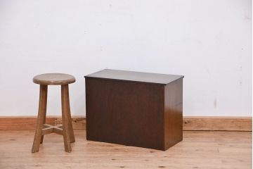 レトロ家具　昭和レトロ　小さなモールガラス収納棚