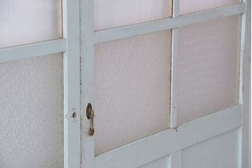 アンティーク　ダイヤガラス入り!シャビーな背の高いガラス戸2枚セット(引き戸)