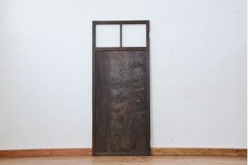 古民具・骨董　杢目の良い杉材一枚板の扉(ドア)