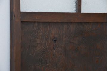 古民具・骨董　杢目の良い杉材一枚板の扉(ドア)