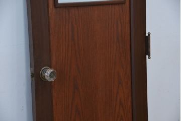アンティーク　結霜ガラス!枠にチーク材を使ったガラスドア(扉)