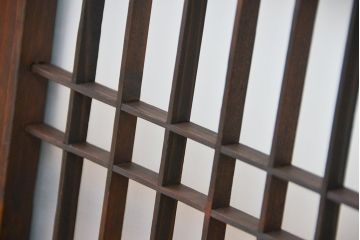 アンティーク　格子入り!小さなガラス戸2枚セット