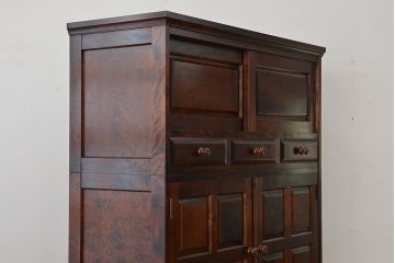 中古　北海道民芸家具　3段重ねチェスト、整理箪笥(定価約68万円)(整理タンス)