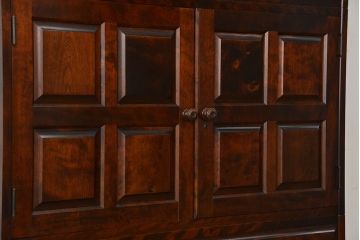 中古　北海道民芸家具　3段重ねチェスト、整理箪笥(定価約68万円)(整理タンス)