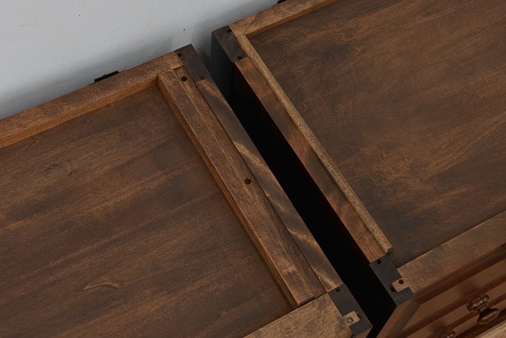 中古　北海道民芸家具　3段重ねチェスト、整理箪笥(定価約68万円)(整理タンス)