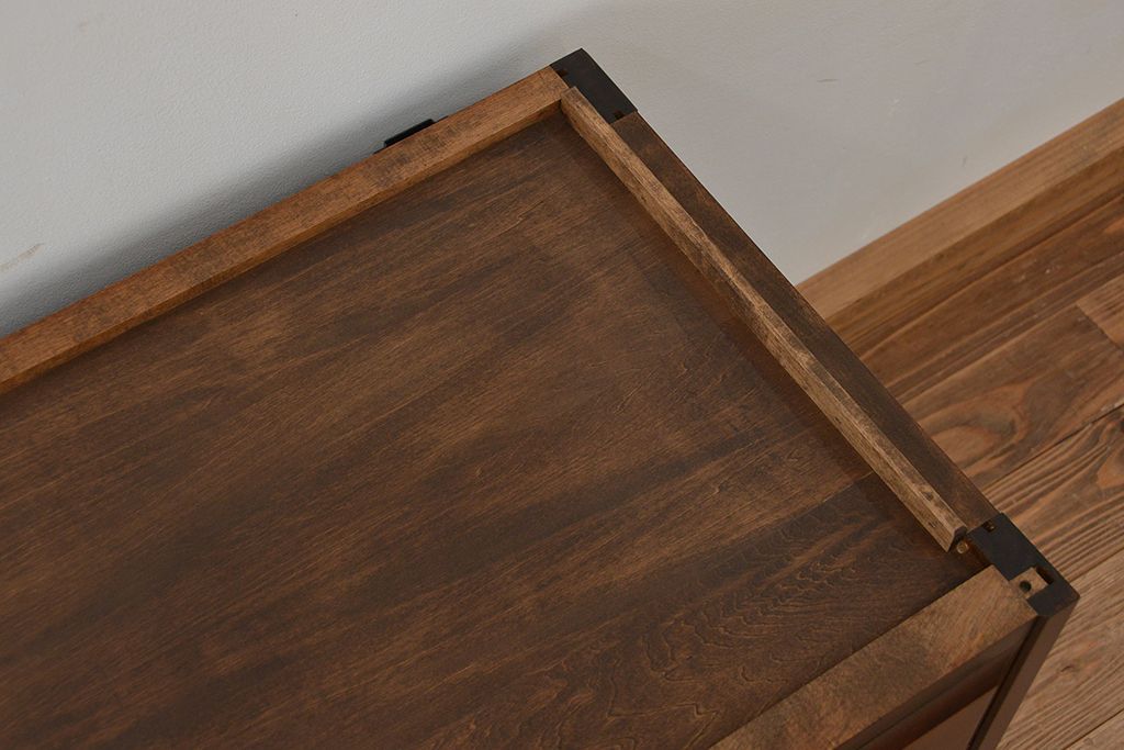 中古　北海道民芸家具　3段重ねチェスト、整理箪笥(定価約68万円)(整理タンス)