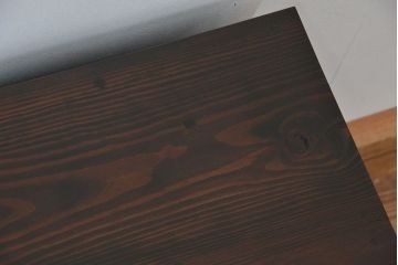 アンティーク家具　古民具・骨董　味わい深い絵画入り引き戸の時代収納棚(箪笥)