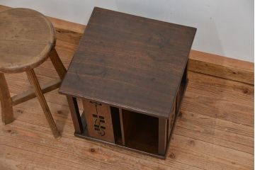 アンティーク家具　大正ロマン　ナラ材のかわいらしい卓上リボルビングブックシェルフ(本棚)
