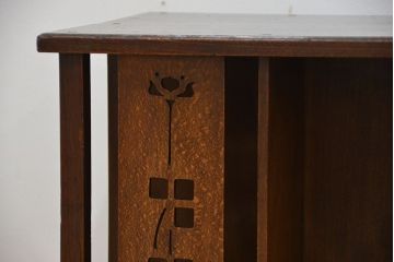 アンティーク家具　大正ロマン　ナラ材のかわいらしい卓上リボルビングブックシェルフ(本棚)