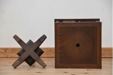 アンティーク家具　大正ロマン　ナラ材のかわいらしい卓上リボルビングブックシェルフ(本棚)