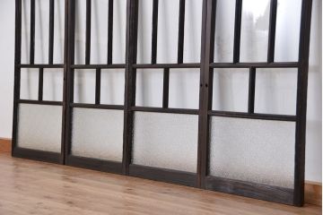 アンティーク　ダイヤガラスの入った縦型ガラス戸4枚(引き戸・窓)