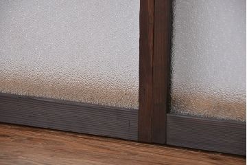 アンティーク　ダイヤガラスの入った縦型ガラス戸4枚(引き戸・窓)