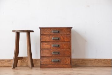 アンティーク家具　古民具・骨董　三方欅材の杢目の素晴らしい五段小引き出し