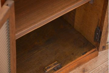 レトロ家具　昭和レトロ　古い木の小さなモールガラス収納棚(飾り棚、本箱)
