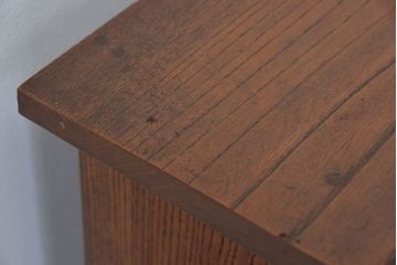 アンティーク家具　古民具・骨董　特注品黒柿孔雀杢と欅材の上質な茶箪笥(水屋箪笥、食器棚、収納棚)