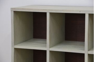 レトロ家具　昭和レトロ　大振りなアンティークペイントマス目棚(升目棚、飾り棚、陳列棚)