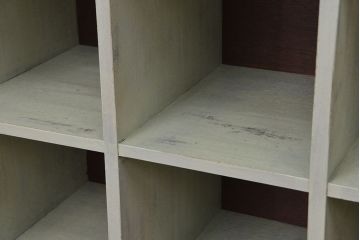 レトロ家具　昭和レトロ　大振りなアンティークペイントマス目棚(升目棚、飾り棚、陳列棚)