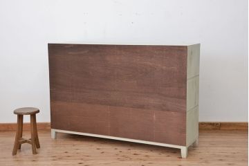 レトロ家具　昭和レトロ　大振りなアンティークペイントマス目棚(升目棚、飾り棚、陳列棚)