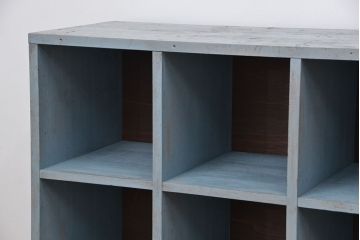 レトロ家具　昭和レトロ　古い木のアンティークペイントマス目棚(升目棚、飾り棚、陳列棚)
