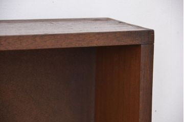 レトロ家具　昭和レトロ　古い木のシンプルな薄型飾り棚(1)(本棚)