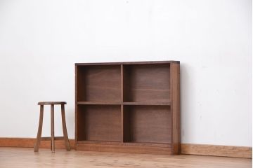 レトロ家具　昭和レトロ　古い木のシンプルな薄型飾り棚(3)(本棚)