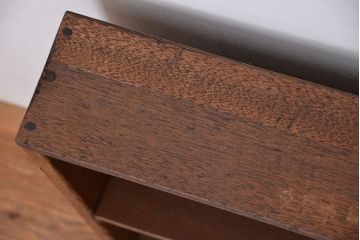 レトロ家具　昭和レトロ　古い木のシンプルな薄型飾り棚(3)(本棚)