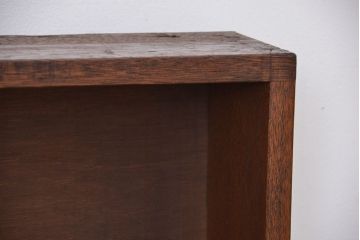 レトロ家具　昭和レトロ　古い木のシンプルな薄型飾り棚(3)(本棚)